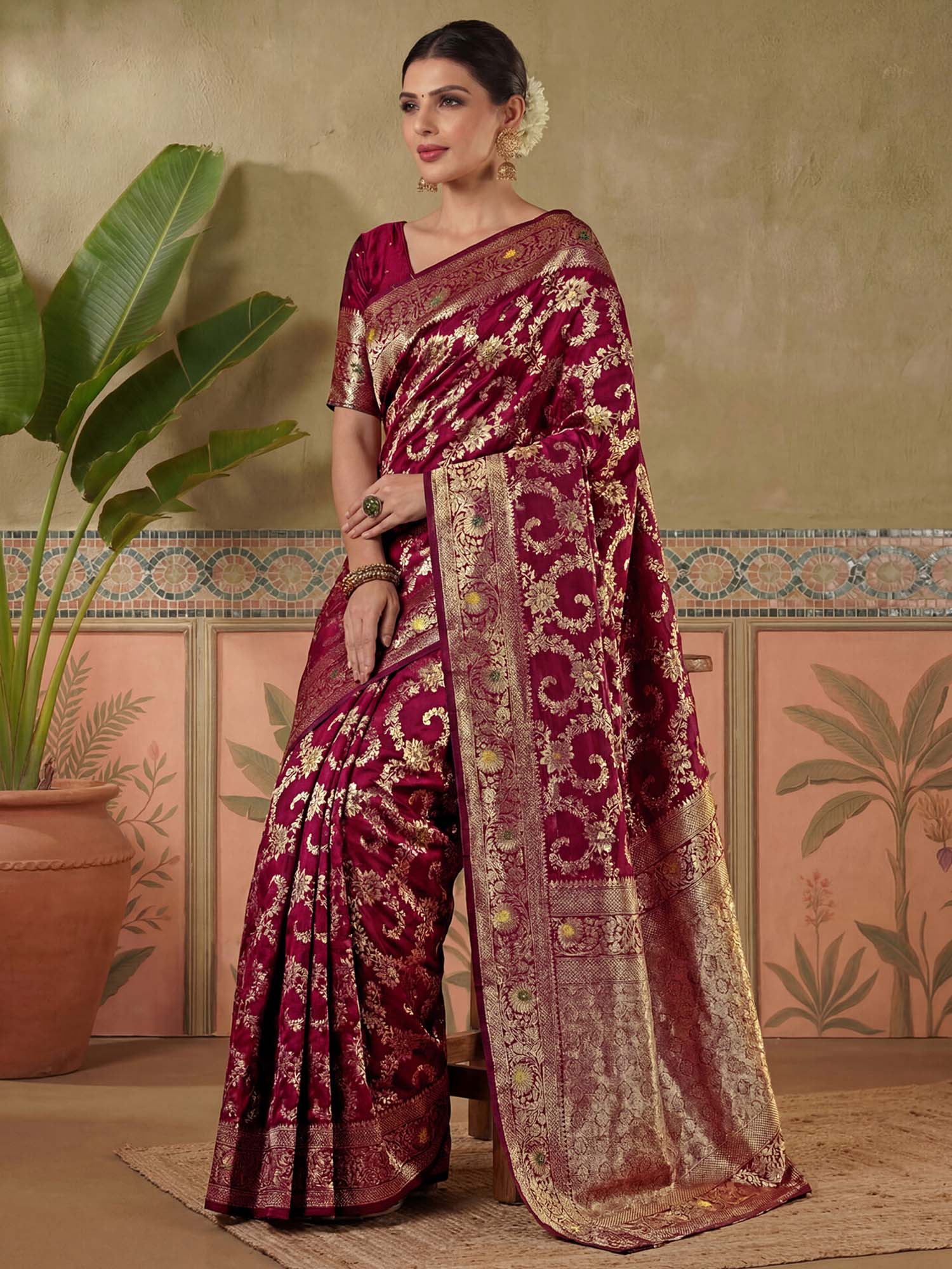 Maroon Zari Woven Weaving Silk Saree with Unstitched Blouse