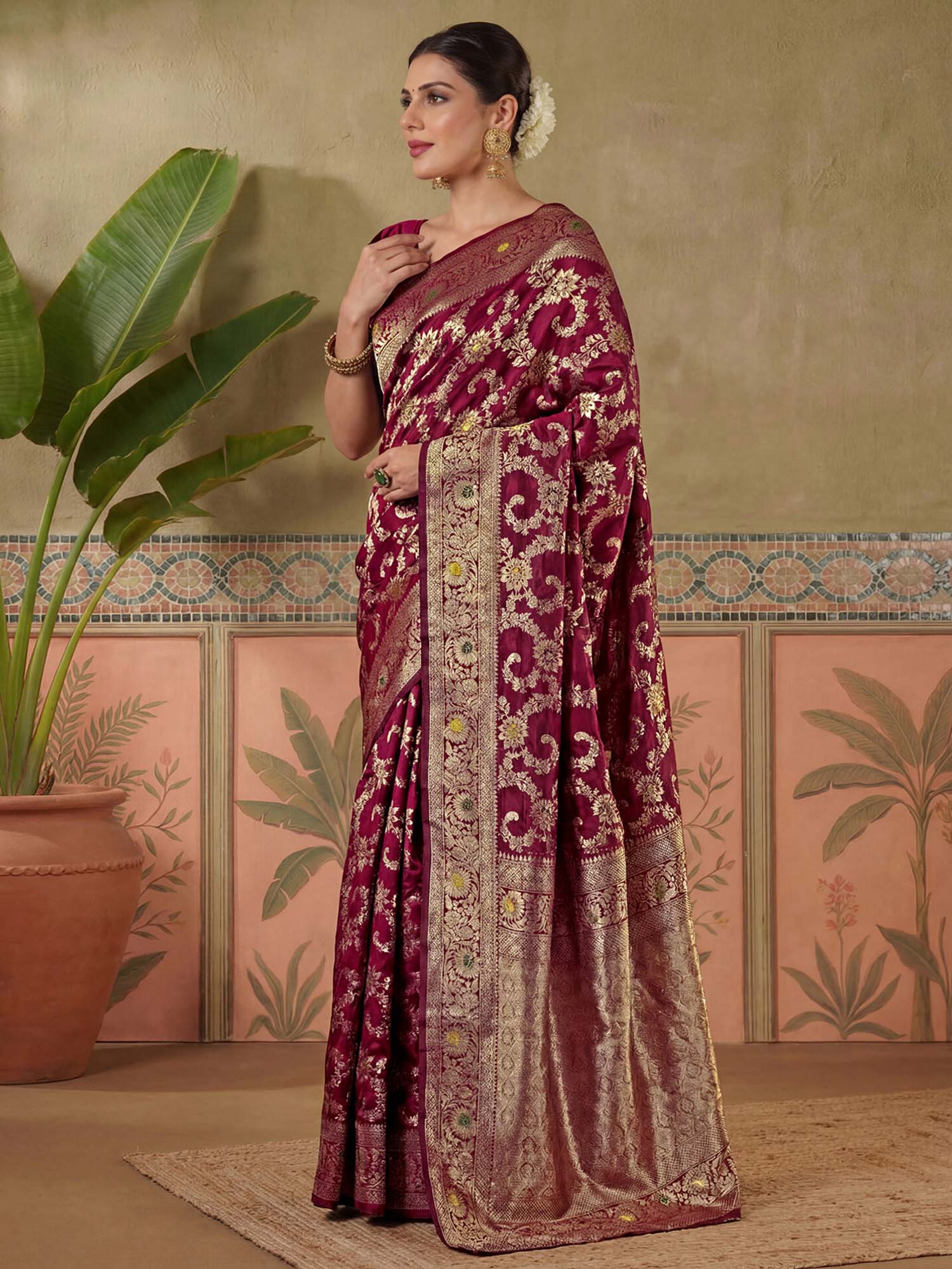 Maroon Zari Woven Weaving Silk Saree with Unstitched Blouse