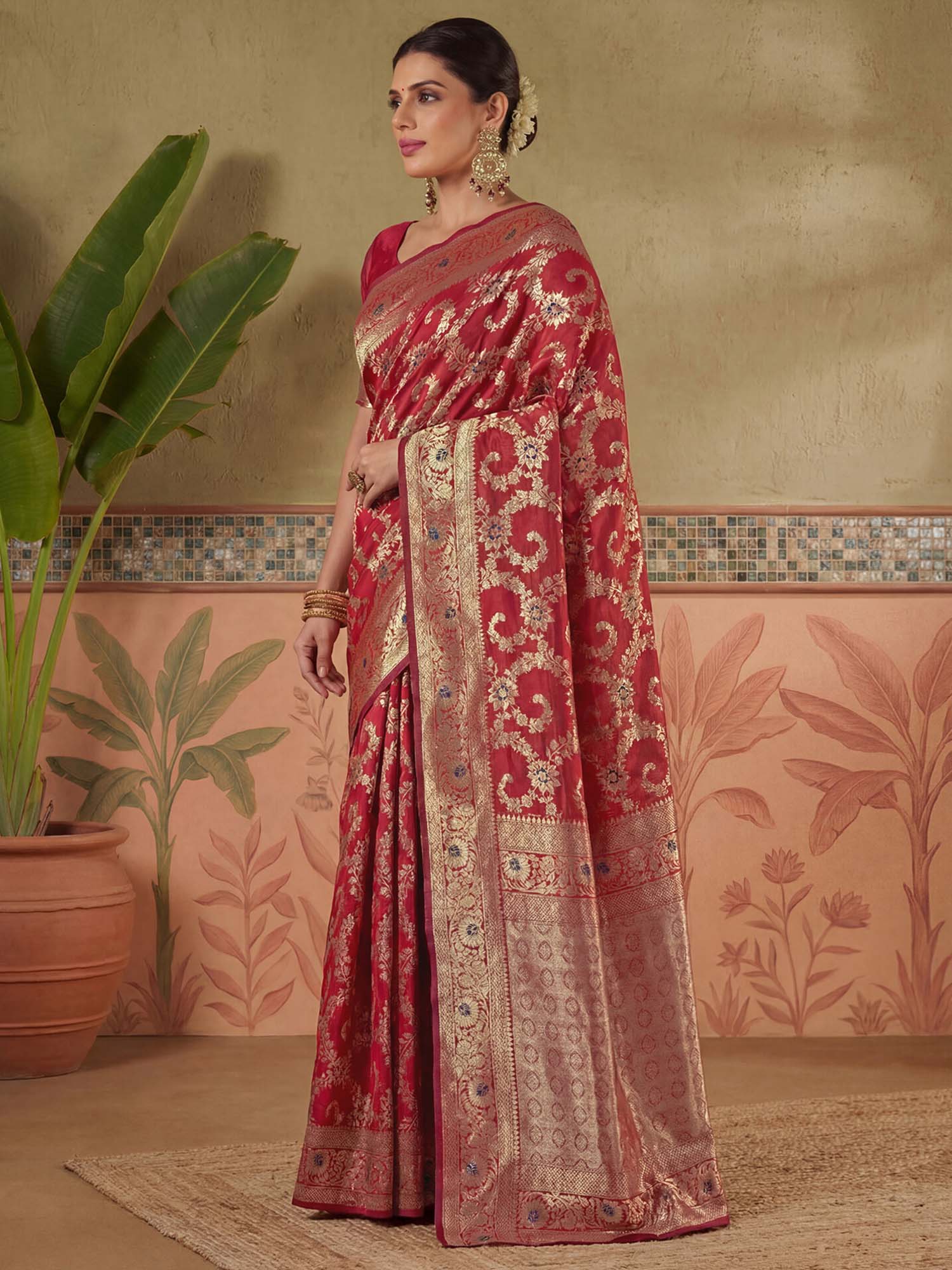 Red Zari Woven Weaving Silk Saree with Unstitched Blouse