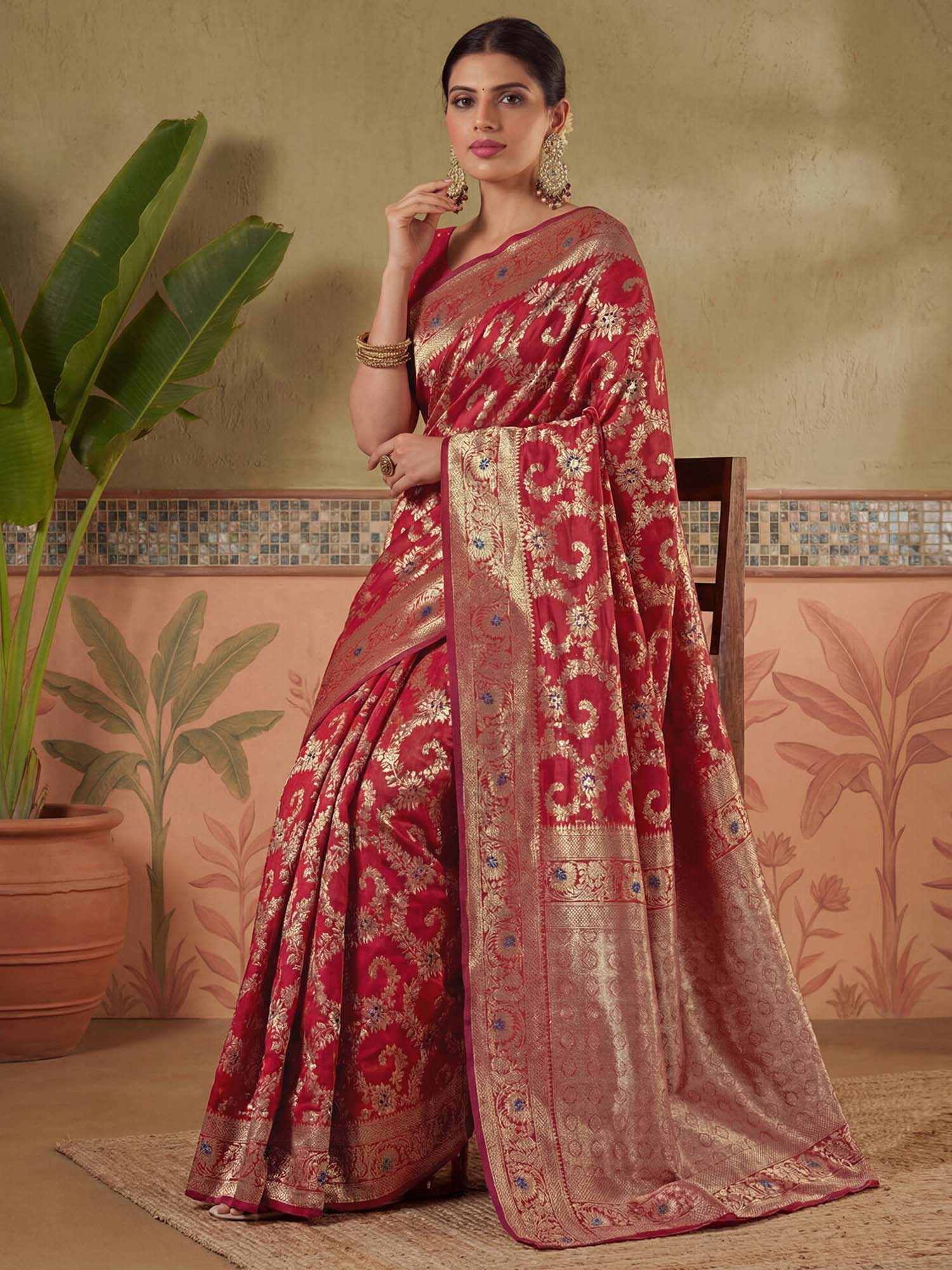 Red Zari Woven Weaving Silk Saree with Unstitched Blouse