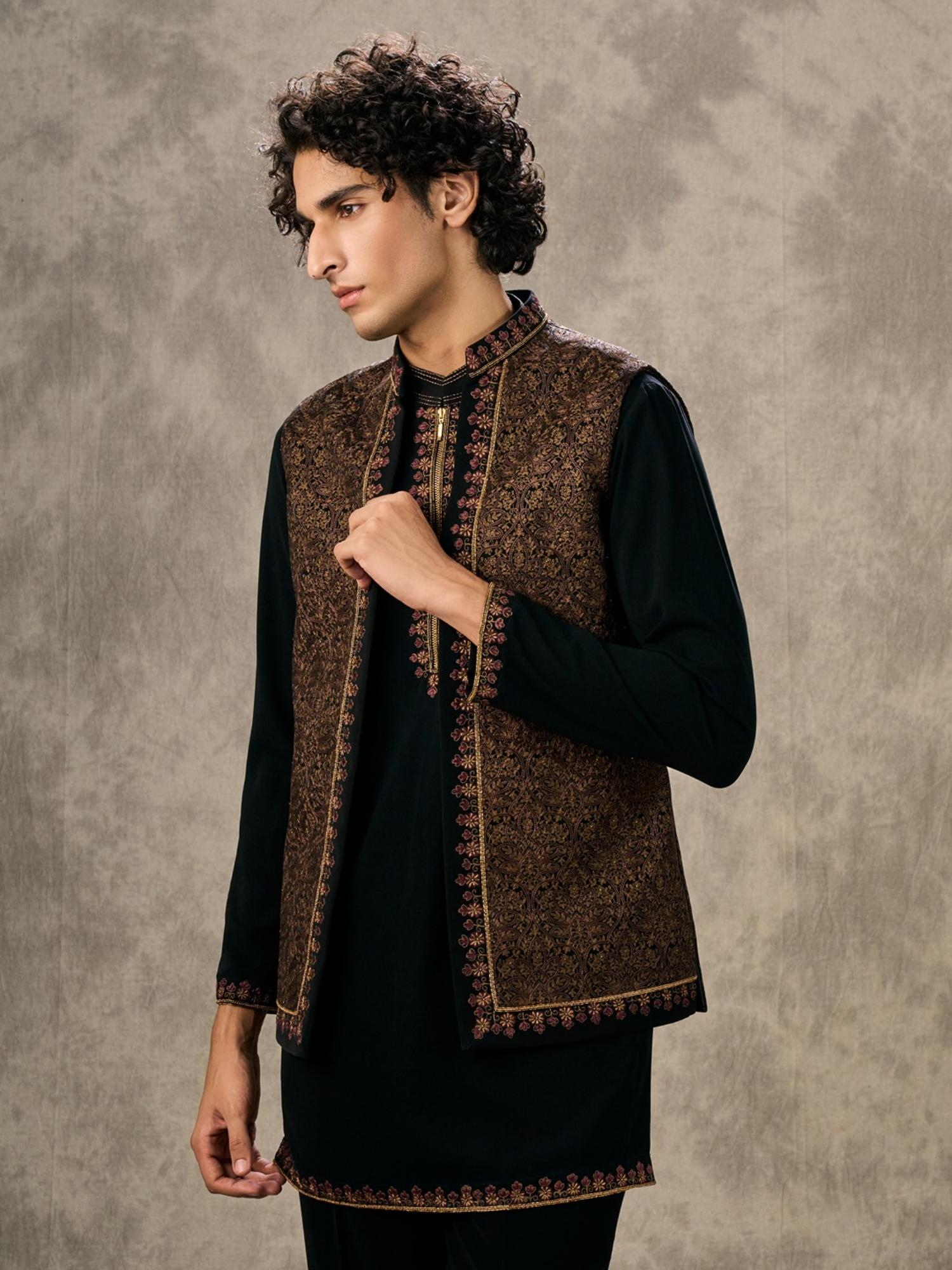 Black Enigmatic Ensemble Kurta with Trouser and Jacket