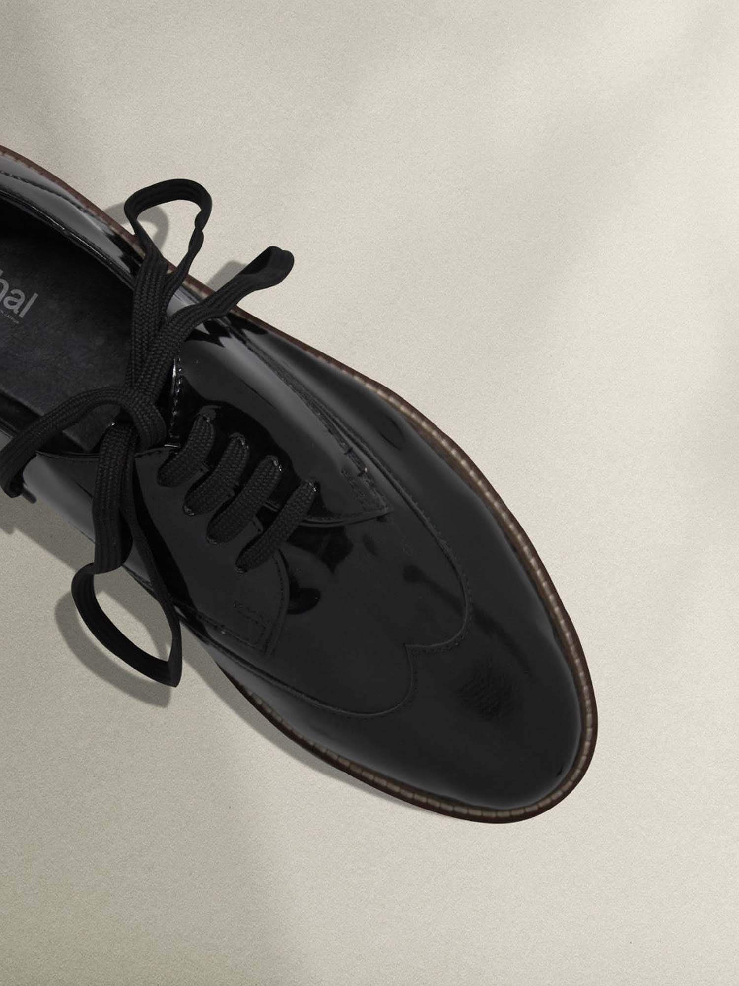 Black Oxford Patent Leather Shoes