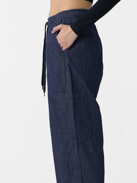 Straight Leg Denim Mid Wash Blue Women Jeans