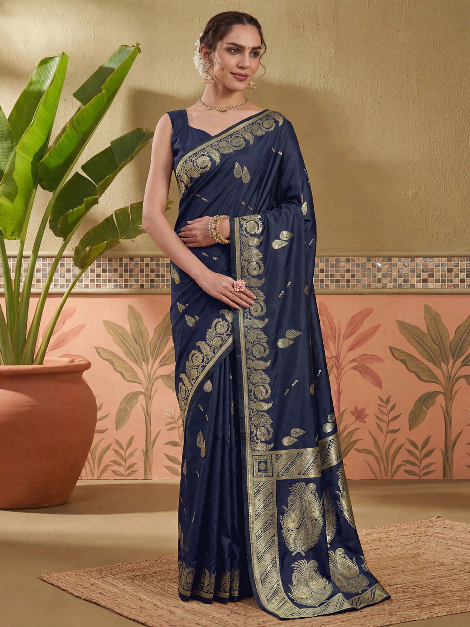 Navy Blue Zari Woven Weaving Silk Saree with Unstitched Blouse